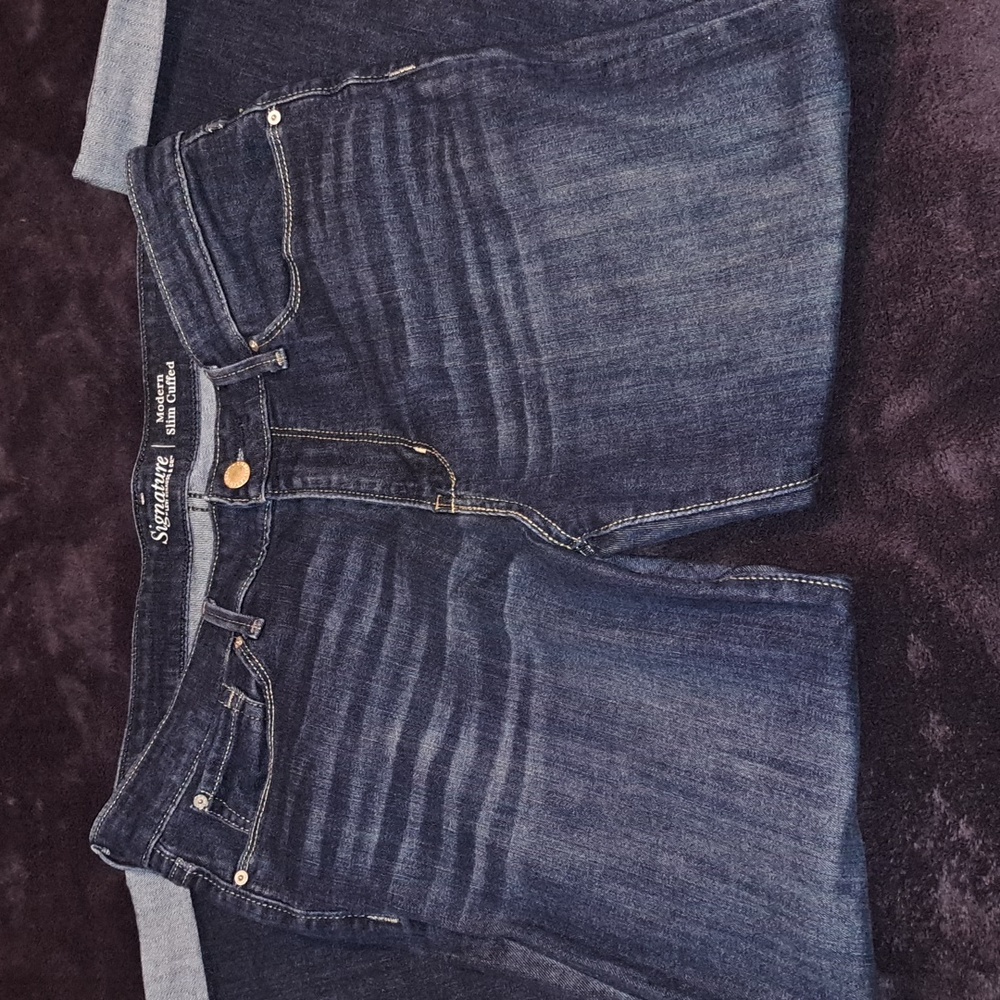 Signature Levi Strauss & Co modern slim cuffed capri